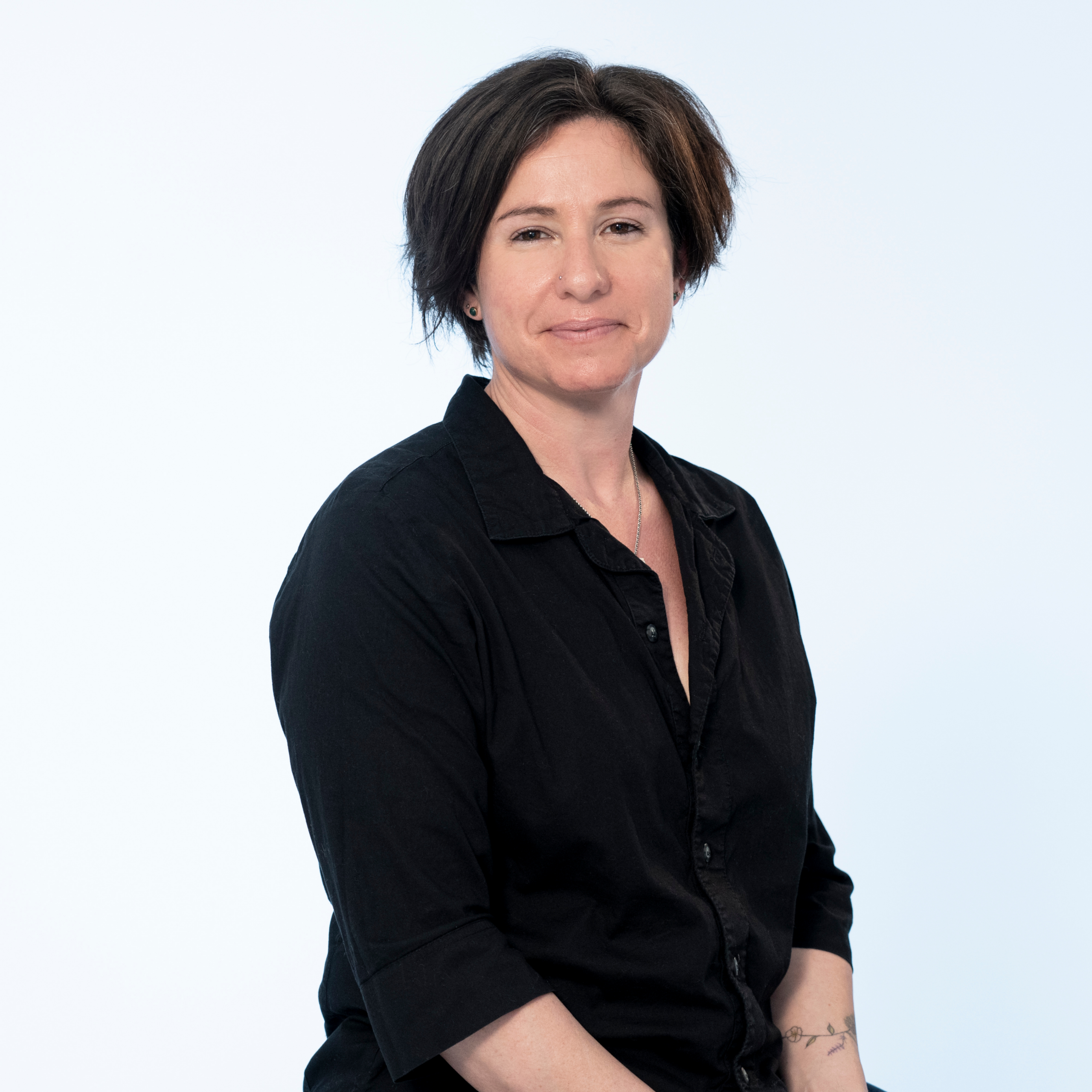 https://dist.cannigma.com/2022/04/elana-cannabis-3456x3456-1-scaled.png